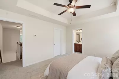 9411 Glenburn Lane, Charlotte, NC 28278 - Photo 15