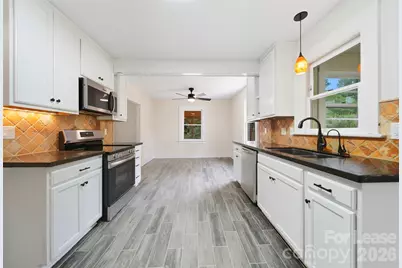 1234 11th Street NW, Hickory, NC 28601 - Photo 3