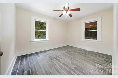 1234 11th Street NW, Hickory, NC 28601 - Photo 5