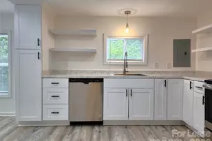 706 N Caldwell St, Salisbury, NC 28144 - Photo 5