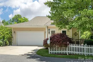 171 Ashefield Ct, Hendersonville, NC 28791 - Photo 33
