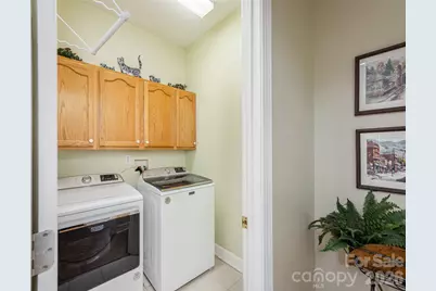 171 Ashefield Court, Hendersonville, NC 28791 - Photo 23