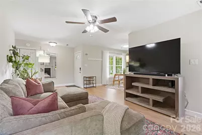 5439 Autumn End Circle, Charlotte, NC 28212 - Photo 9