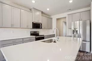 638 Darya Dr, York, SC 29745 - Photo 3