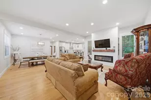 2630 36th Ave NE, Hickory, NC 28601 - Photo 7