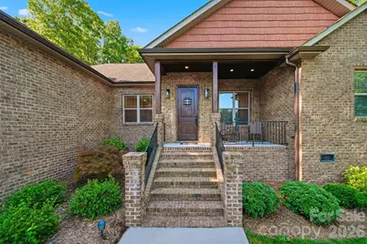 2630 36th Avenue NE, Hickory, NC 28601 - Photo 3