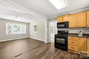 211 Valleydale Dr, Gastonia, NC 28056 - Photo 11
