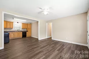 211 Valleydale Dr, Gastonia, NC 28056 - Photo 9