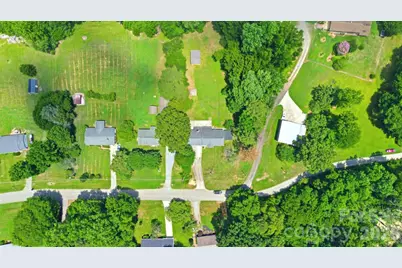 211 Valleydale Drive, Gastonia, NC 28056 - Photo 3