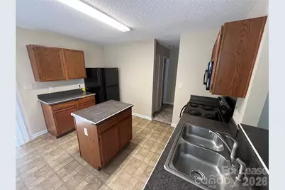 10636 Greatford Court, Charlotte, NC 28215 - Photo 7