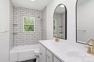 31 Edwards St, Waynesville, NC 28786 - Photo 17