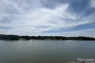 9817 Emerald Point Dr, Charlotte, NC 28278 - Photo 23