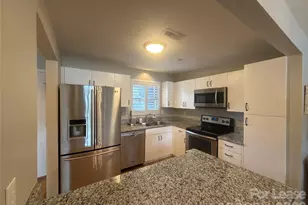 9817 Emerald Point Dr, Charlotte, NC 28278 - Photo 3
