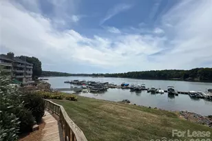 9817 Emerald Point Dr, Charlotte, NC 28278 - Photo 25