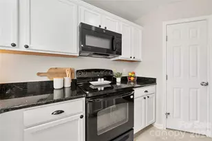 3017 Rhododendron Pl, Clover, SC 29710 - Photo 23