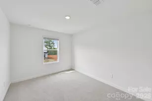2052 Sunflower Cir, Newton, NC 28658 - Photo 25