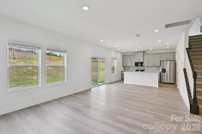 2052 Sunflower Circle, Newton, NC 28658 - Photo 5