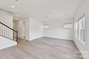 2052 Sunflower Cir, Newton, NC 28658 - Photo 3