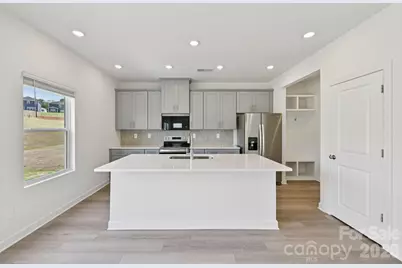 2052 Sunflower Circle, Newton, NC 28658 - Photo 7