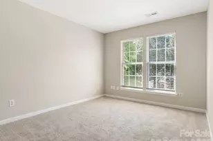 12327 Jessica Pl, Charlotte, NC 28269 - Photo 19