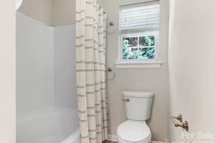 12327 Jessica Pl, Charlotte, NC 28269 - Photo 17