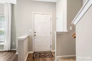 12327 Jessica Pl, Charlotte, NC 28269 - Photo 3