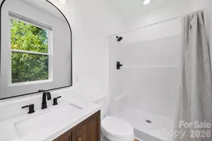 1003 College Blvd, Dallas, NC 28034 - Photo 23