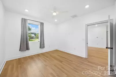1003 College Boulevard, Dallas, NC 28034 - Photo 19