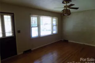 704 Craig St, Cherryville, NC 28021 - Photo 5