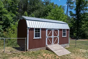 1262 Reid Ct, Lenoir, NC 28645 - Photo 3