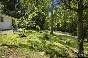 3153 Faith Temple Church Rd, Morganton, NC 28655 - Photo 23