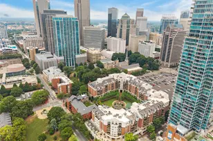 300 W 5th St, Charlotte, NC 28202 - Photo 9