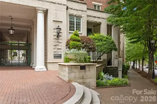 300 W 5th St, Charlotte, NC 28202 - Photo 35