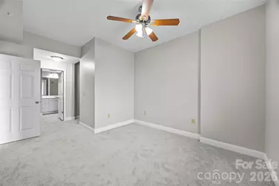 300 W 5th Street #343, Charlotte, NC 28202 - Photo 17
