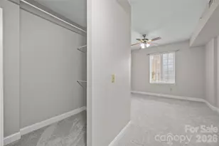 300 W 5th St, Charlotte, NC 28202 - Photo 19