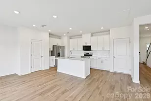 1445 Wildflower St, Newton, NC 28658 - Photo 7