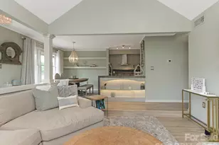 212 W 10th St, Charlotte, NC 28202 - Photo 13