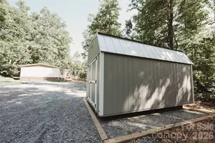 17 Hickory Acres Rd, Hendersonville, NC 28792 - Photo 41