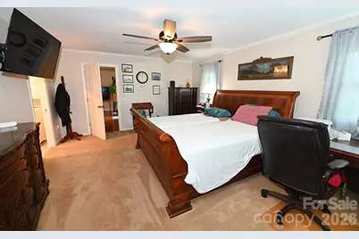 3021 Cedar Crest Drive, Lenoir, NC 28645 - Photo 17