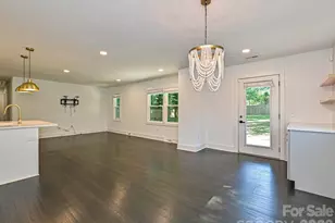 5623 Ruth Dr, Charlotte, NC 28215 - Photo 13