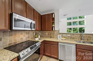 3825 Picasso Court, Charlotte, NC 28205 - Photo 13
