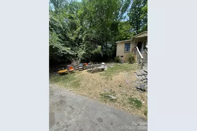 4025 Plato Circle, Charlotte, NC 28208 - Photo 3