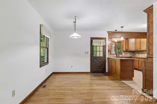 1952 Davis Mountain Rd, Hendersonville, NC 28739 - Photo 7