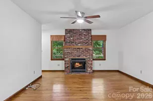 1952 Davis Mountain Rd, Hendersonville, NC 28739 - Photo 5