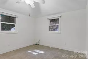 1952 Davis Mountain Rd, Hendersonville, NC 28739 - Photo 19