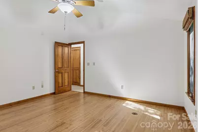 1952 Davis Mountain Road, Hendersonville, NC 28739 - Photo 17