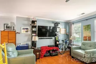 525 E 37th St, Charlotte, NC 28205 - Photo 3