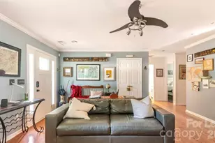 525 E 37th St, Charlotte, NC 28205 - Photo 5