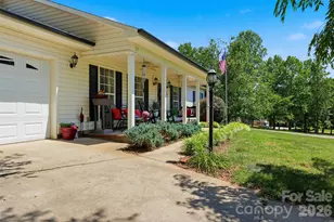 57 Riverview Rd, Taylorsville, NC 28681 - Photo 5