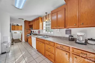 57 Riverview Rd, Taylorsville, NC 28681 - Photo 17